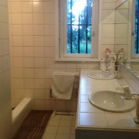 Le Clos Bleu * Bon-Encontre